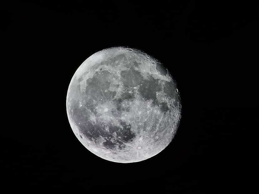 Pilot Apollo 11 krytykuje plan powrotu na Księżyc