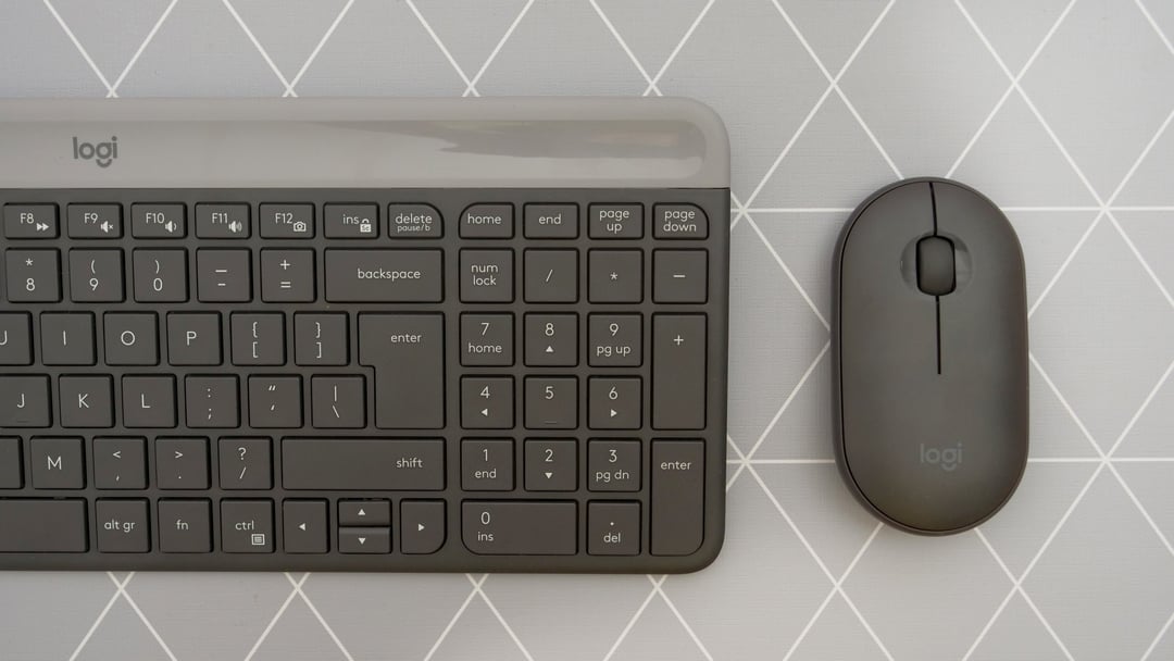 TEST: Logitech Slim Combo MK470 – bezprzewodowa klawiatura i myszka