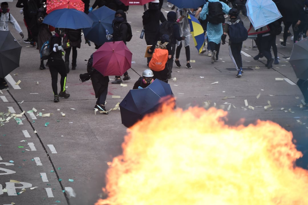 Protesty w Hong Kongu – demonstrant postrzelony przez policjanta