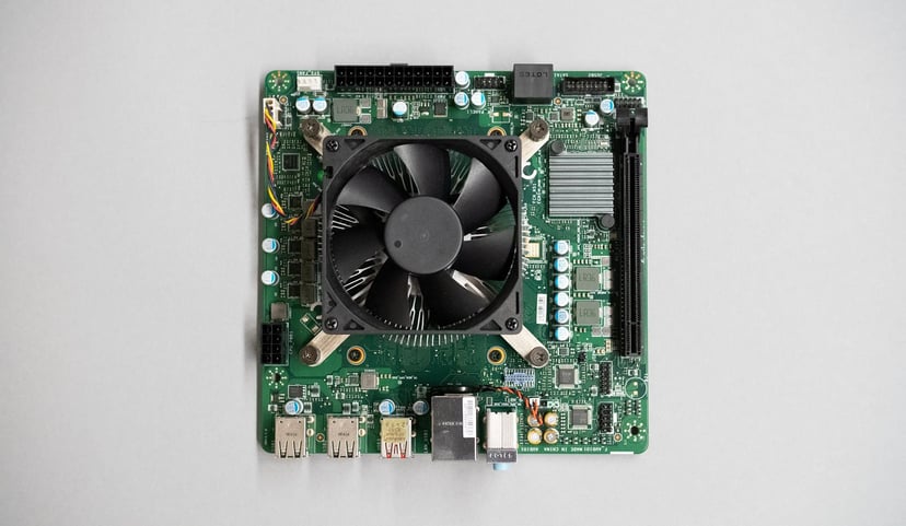 Zdjęcia SoC AMD 4700S, czyli jak złożyć nowego Xboxa w dekstopie