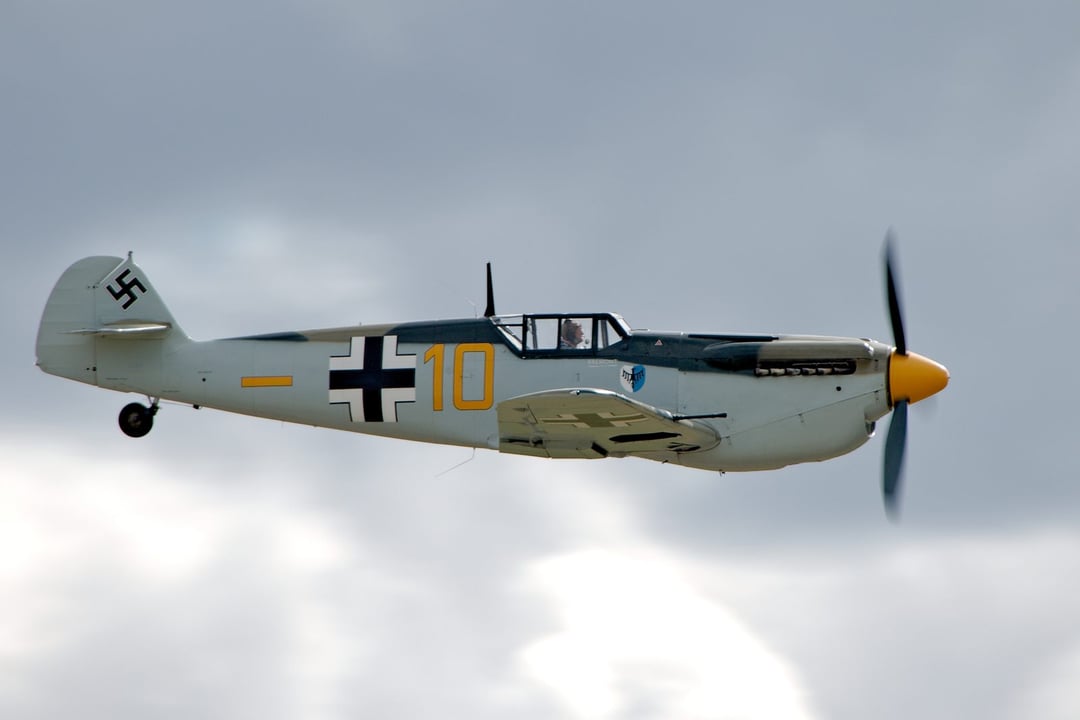 HA-1112 Buchon – historia filmowego kameleona