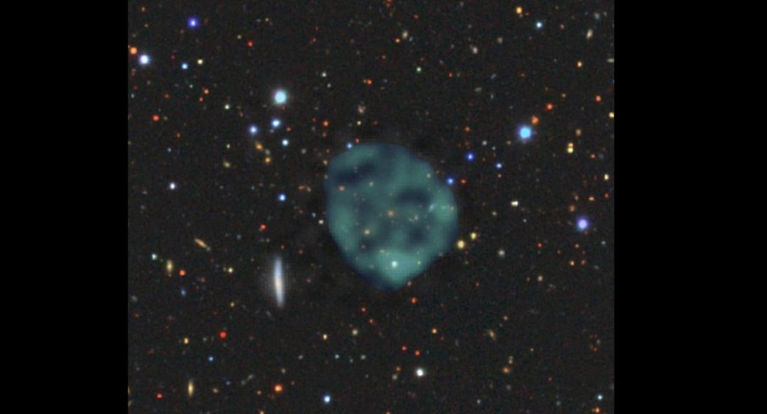 Wszechświat zawiera odległe, idealnie okrągłe obiekty. Astronomowie nie wiedzą, z czym mają do czynienia