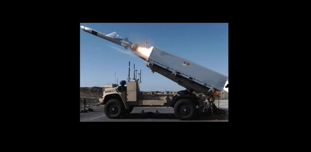 Piechota morska zatopiła statek używając rakiety wystrzelonej z JLTV