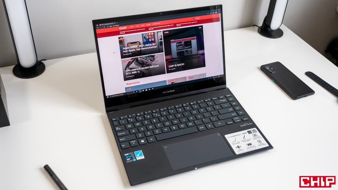 Recenzja Asus ZenBook Flip 13 UX363E. Ekran OLED to świetna sprawa