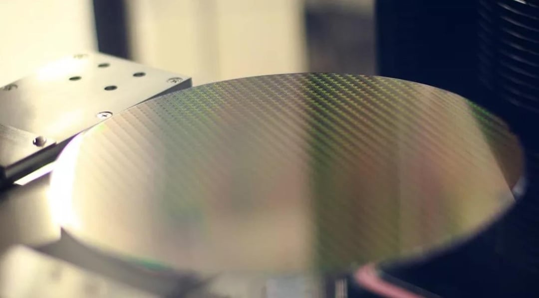 Rekordowy miesiąc produkcji półprzewodników w Chinach. Rynek jednak nadal nienasycony