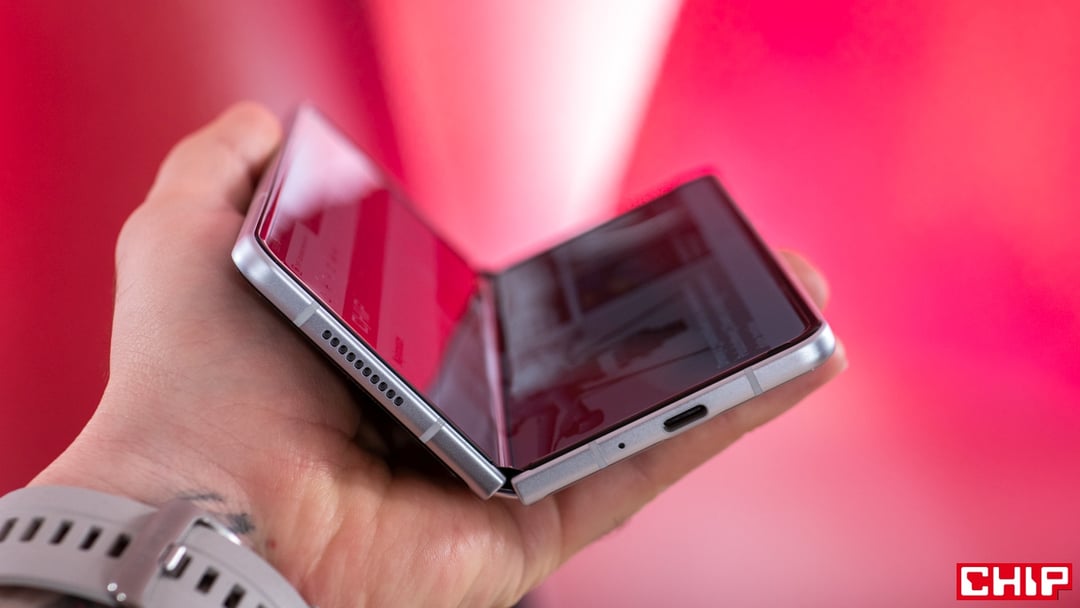 Naprawa ekranu w Galaxy Z Fold3 i Z Flip3 będzie sporo kosztować