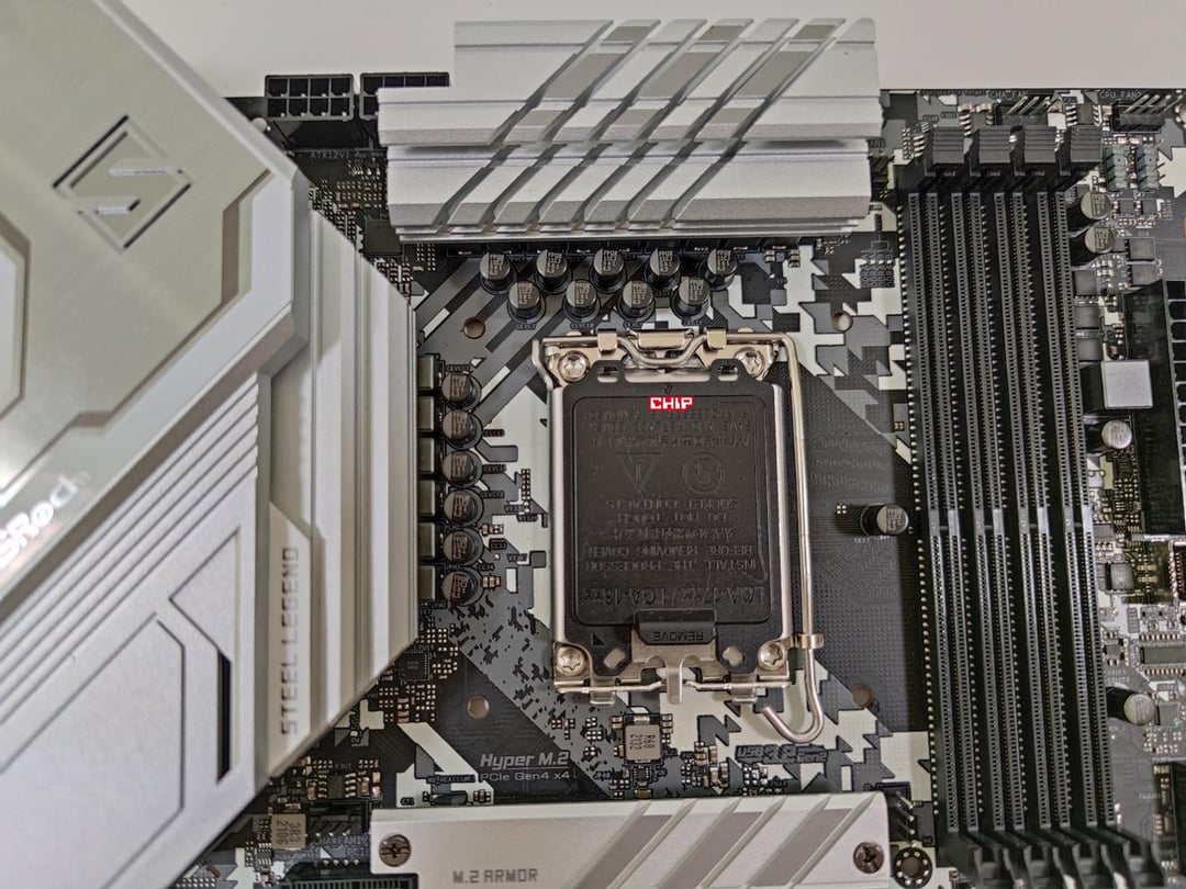 Producenci płyt głównych szykują się do premiery flagowego Intel Core. To reakcja na Ryzena 7 5800X3D