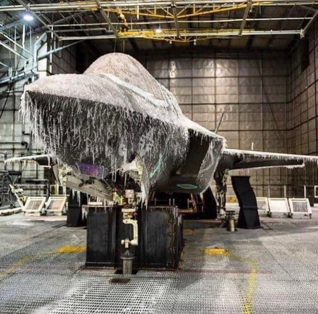 F-35 na technologicznych sterydach. Tak właśnie sztuczna inteligencja zmienia pilotów w dowódców dronów