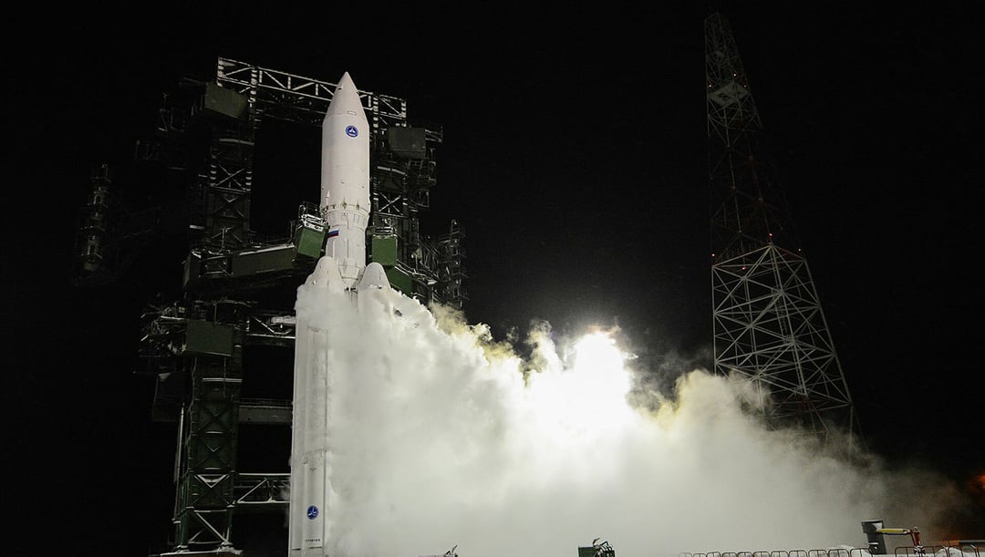 Rosyjski niewypał: rakieta Angara A5 w wyniku awarii nie dotarła na orbitę i niedługo spadnie na Ziemię