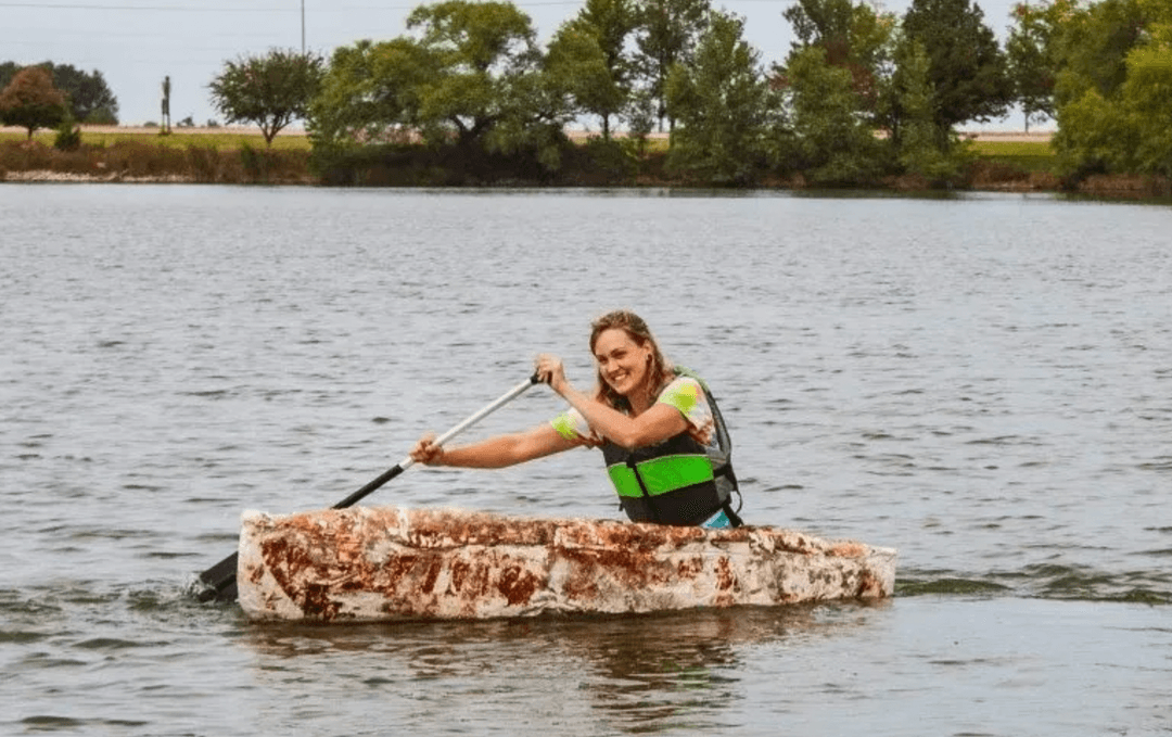 Grzyby ocalą ludzkość? Nie uwierzycie, z czego jest zbudowany ten kajak