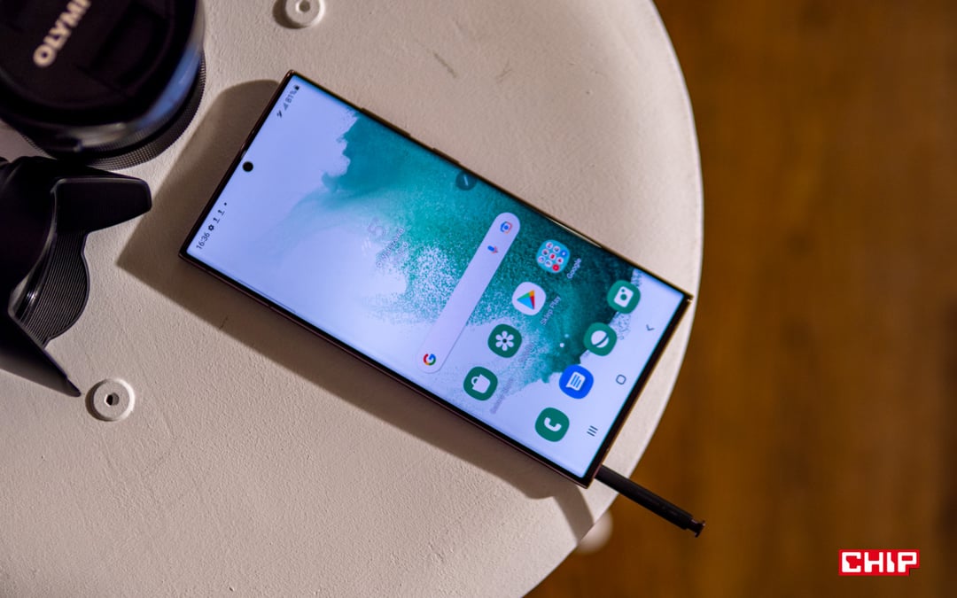 Posiadacze Samsungów Galaxy S22 Ultra skarżą się na kolejne problemy. Tym razem chodzi o nawigację