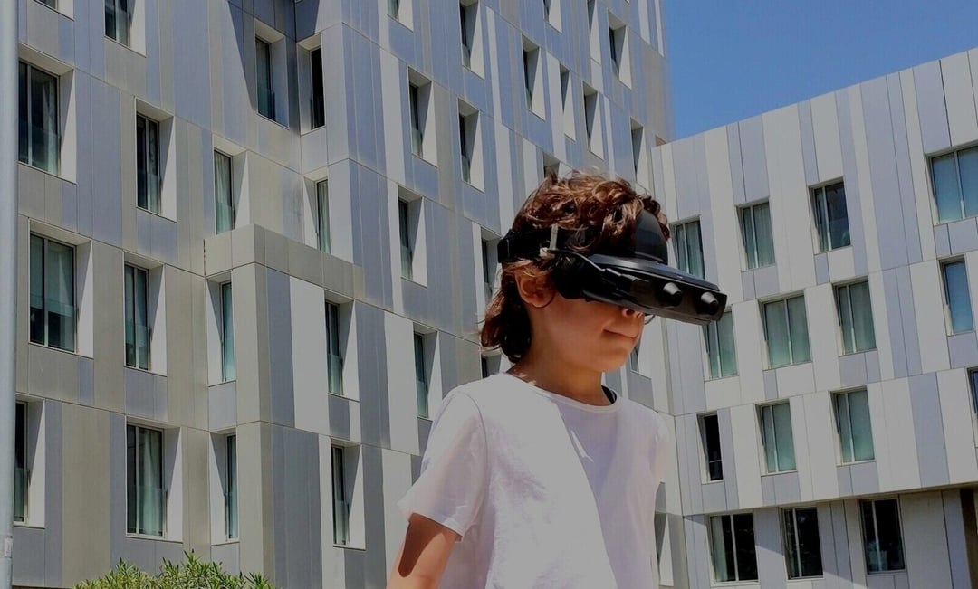 Para z Barcelony stworzyła specjalne okulary dla osób cierpiących na niedowidzenie