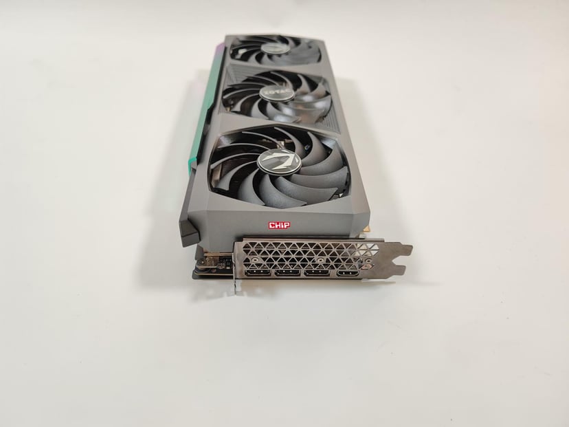 Systemy chłodzenia kart graficznych nowej generacji wejdą na zupełnie nowy poziom. Dla nas rozwiązanie jest jedno