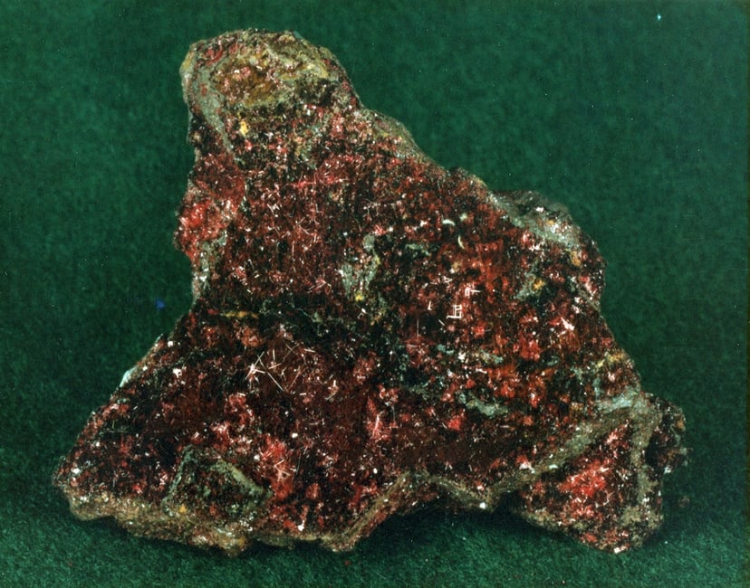 Komputery kwantowe i niespodziewany sojusznik. Namibijski minerał kluczem do sukcesu