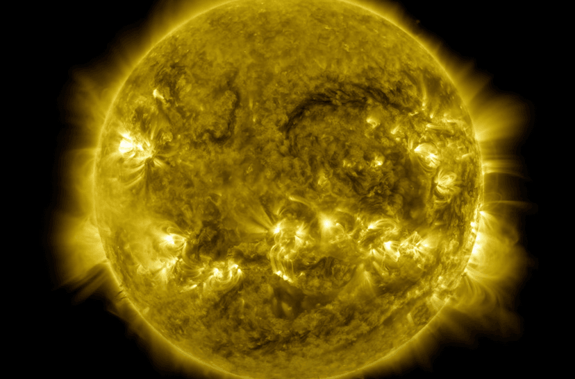 Spektakularny koronalny wyrzut masy uchwycony przez astrofotografa z Arizony. Musisz to zobaczyć!