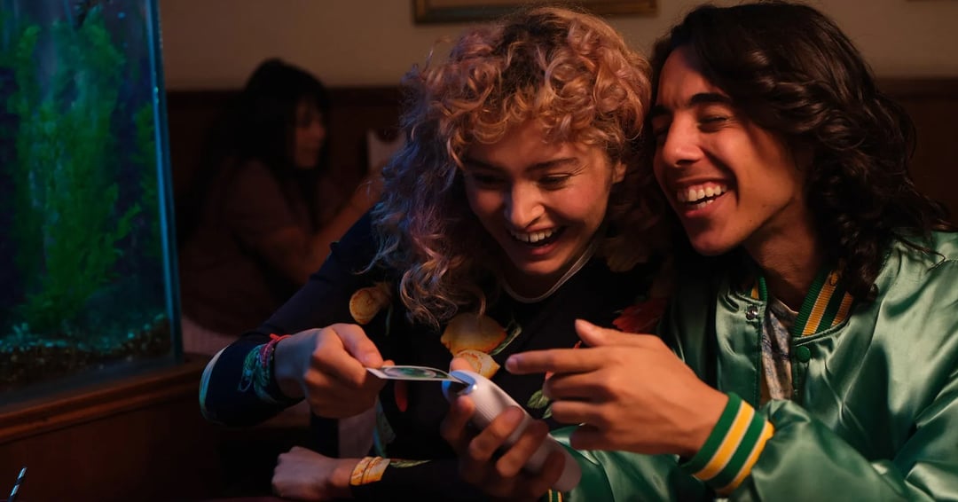 Instax Mini Link 2 to nowa bezprzewodowa drukarka do smartfonów, która dodatkowo upiększy Ci zdjęcia