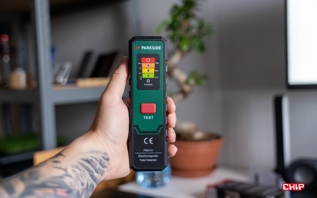 Kupiłem miernik promieniowania elektromagnetycznego w Lidlu. Jest dokładnie tak jak myśleliśmy