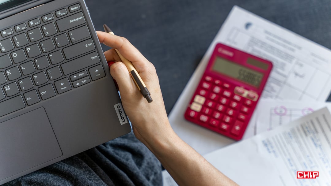 Ogólnopolska Sieć Edukacyjna podłączy klasy do Internetu. Tylko dlaczego kablem?