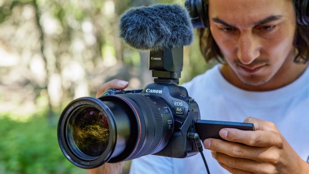 Najszybszy nie oznacza najdroższy. Oto Canon EOS R6 Mark II i obiektyw RF 135 mm F1.8L IS USM