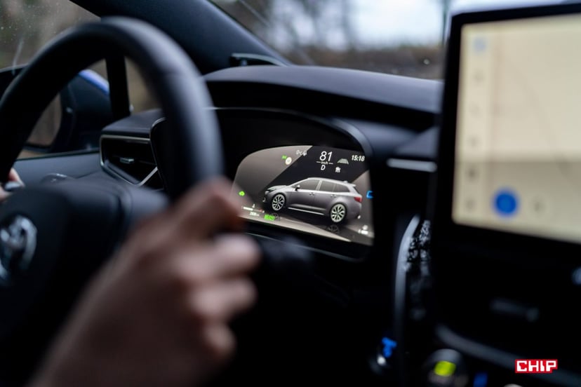 Tankujesz jak zwykłe auto i jeździsz jak elektrykiem. Chiński Exlantix ES7 GT pokazuje, że kompromis może być genialny