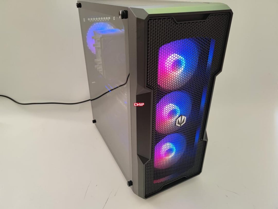 Test obudowy Endorfy Regnum 400 ARGB