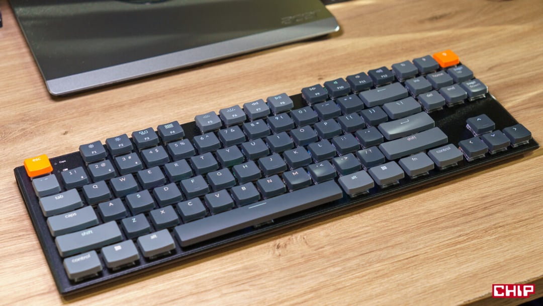Test Keychron K1 v5 – najlepsza niskoprofilowa klawiatura mechaniczna, na jakiej pisałem