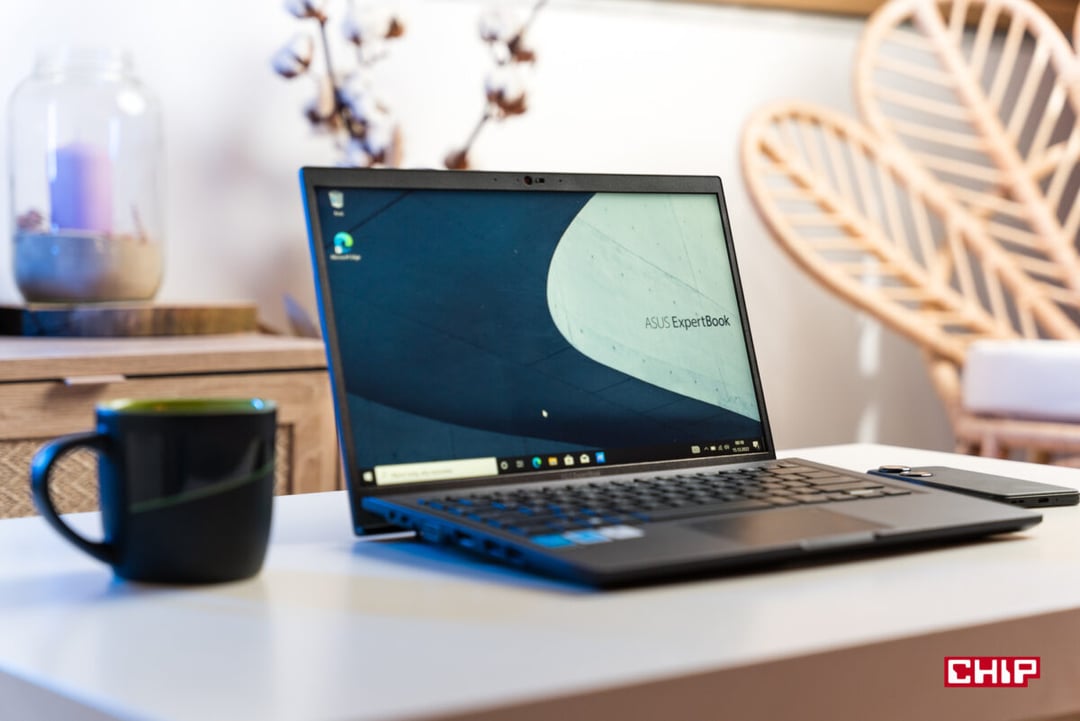 Wiemy, kto dostarczy laptopy dla czwartoklasistów. To ten laptop trafi do szkół