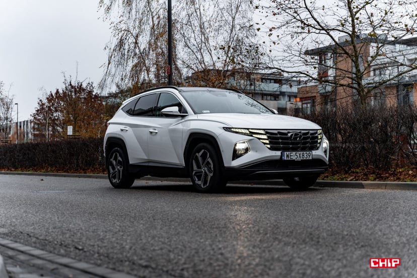 Hyundai Tucson – różnice w hybrydach oraz plusy i minusy popularnego SUV-a
