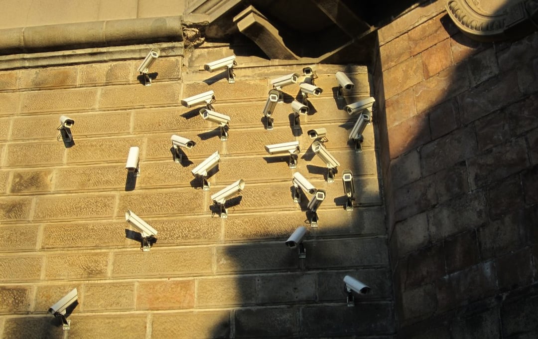 Rząd chce mieć dostęp do twojego maila i Messengera. Lex Pilot przysłonił temat inwigilacji