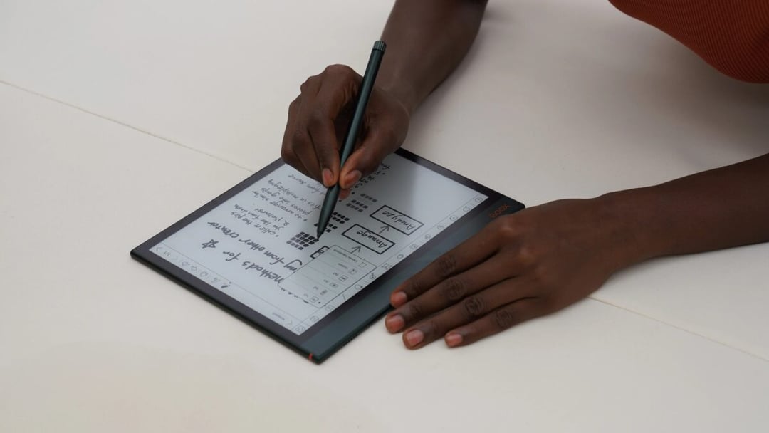 Onyx Boox Tab X to czytnik e-booków w cenie iPada Pro – a komu to potrzebne?