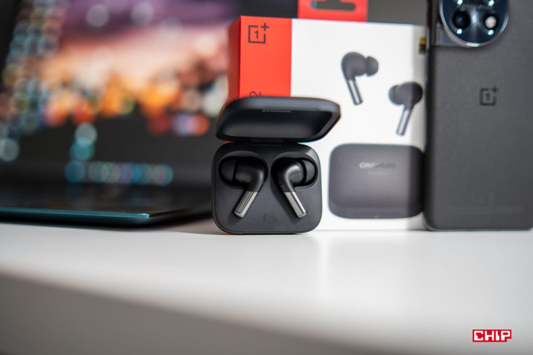 Test OnePlus Buds Pro 2. Jak zrobić krok w tył, idąc do przodu