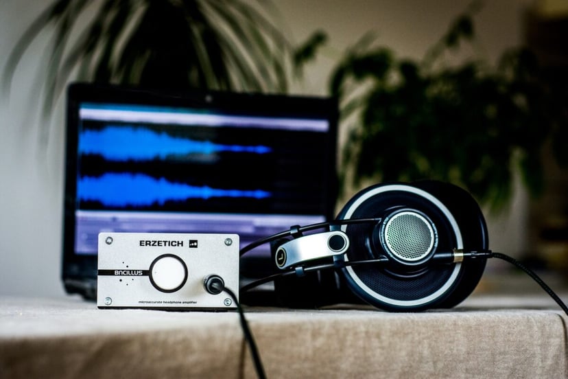 Audiofilski kabel SATA za 500 dolców. A ty co, dalej podłączasz dysk przewodem za kilka złotych?