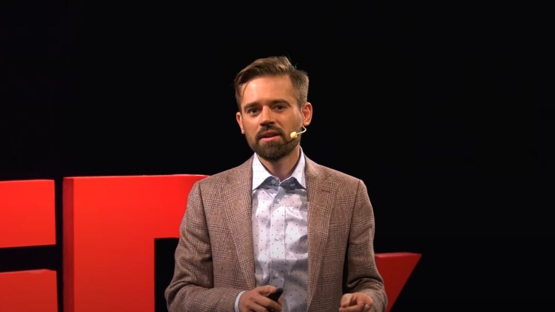 Maciej Kawecki chce rozliczać innych z dezinformacji. Przyganiał kocioł garnkowi