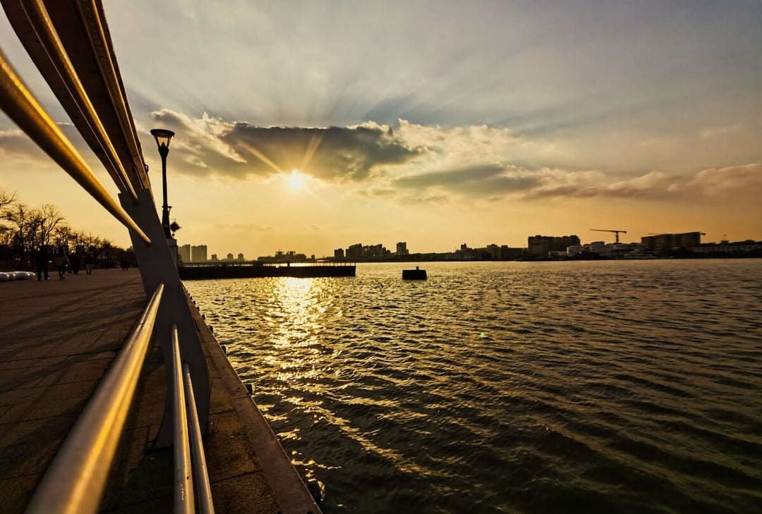 Chińskie panele słoneczne wskoczyły na zupełnie inny poziom. Ich dominacja staje się miażdżąca