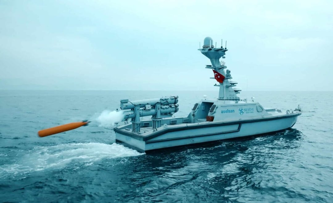 Drony w powietrzu, drony na wodzie. Ten kraj stawia na wojnę bez ludzi na polu walki