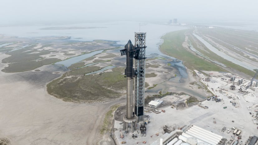 Największa rakieta świata nie poleciała. Starship sięgnie bram kosmosu innym razem