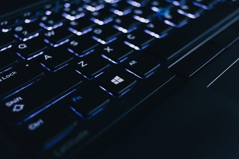 Windows 10 musi odejść. Microsoft odcina pępowinę, czas na zmianę systemu