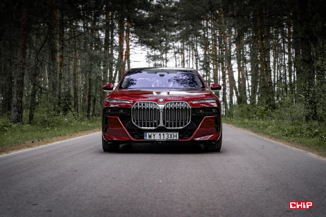 Test BMW 7 – pięć metrów bezczelności