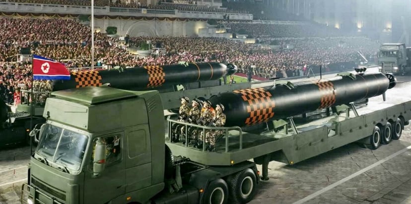 Ominie systemy obrony i rozpęta nuklearny pogrom. Korea Północna pokazała nowy sprzęt