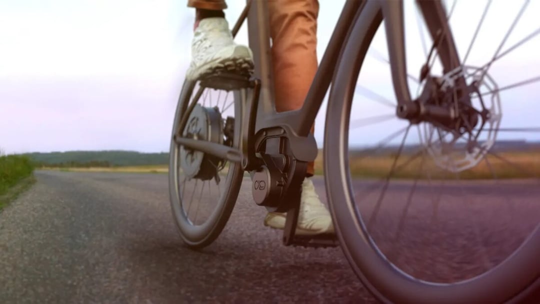 Nie ma łańcucha, a jedzie. Ten rower jest niesamowity!