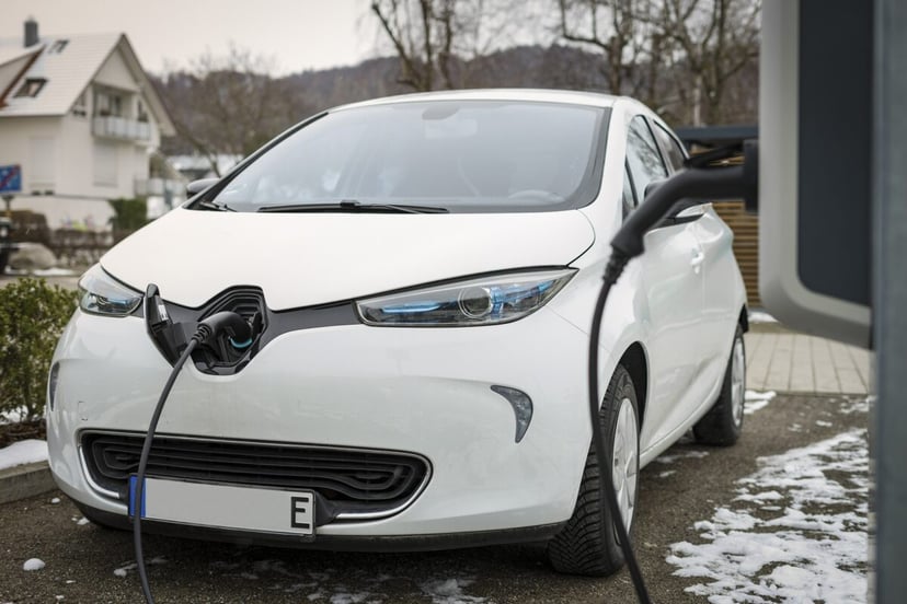 Ładowanie samochodu elektrycznego w kwadrans? Producenci od lat popełniali jeden błąd