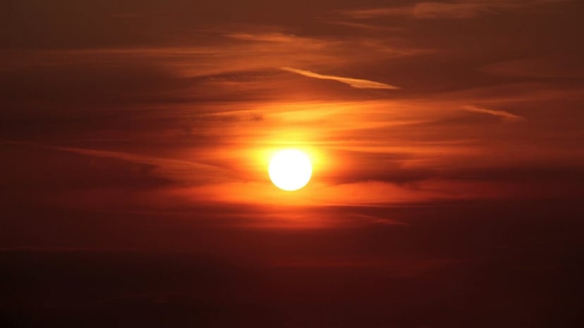 Monstrualna erupcja na Słońcu! Powstał kanion ognia o długości setek tysięcy kilometrów