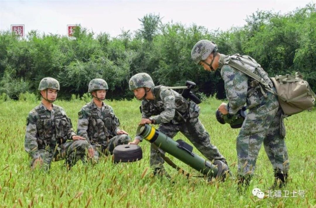 Nowy ładunek wybuchowy z Chin tworzy kulę ognia o temperaturze ponad 1000°C. Pali się 15 razy dłużej niż trotyl