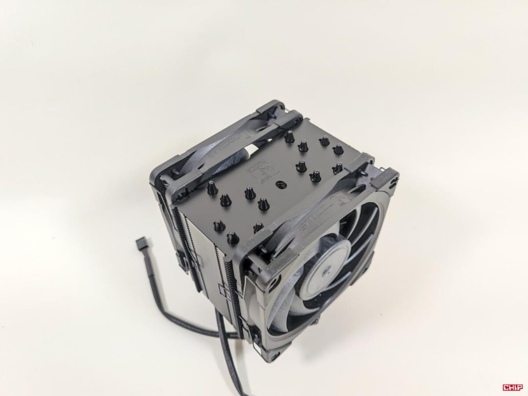 Test chłodzenia Noctua NH-U12A chromax.black