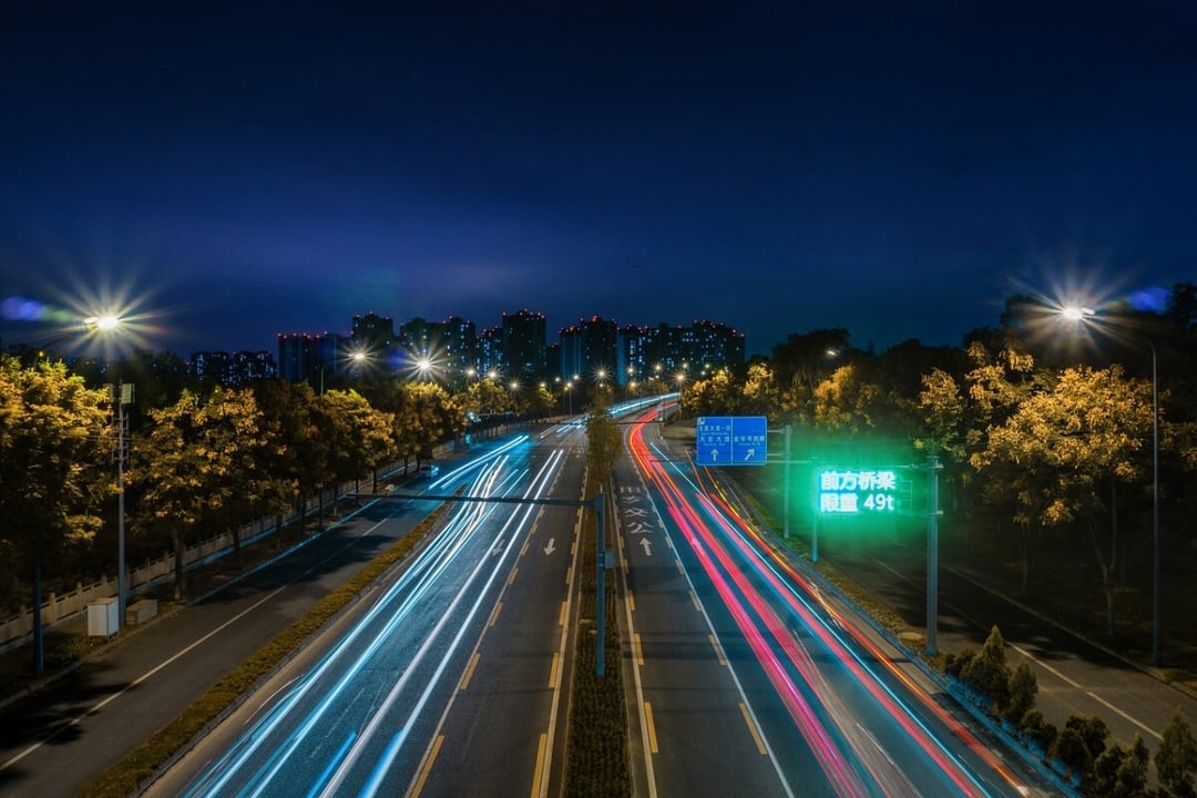 Na co komu skrzynia biegów? Chiński silnik elektryczny zaskakuje możliwościami