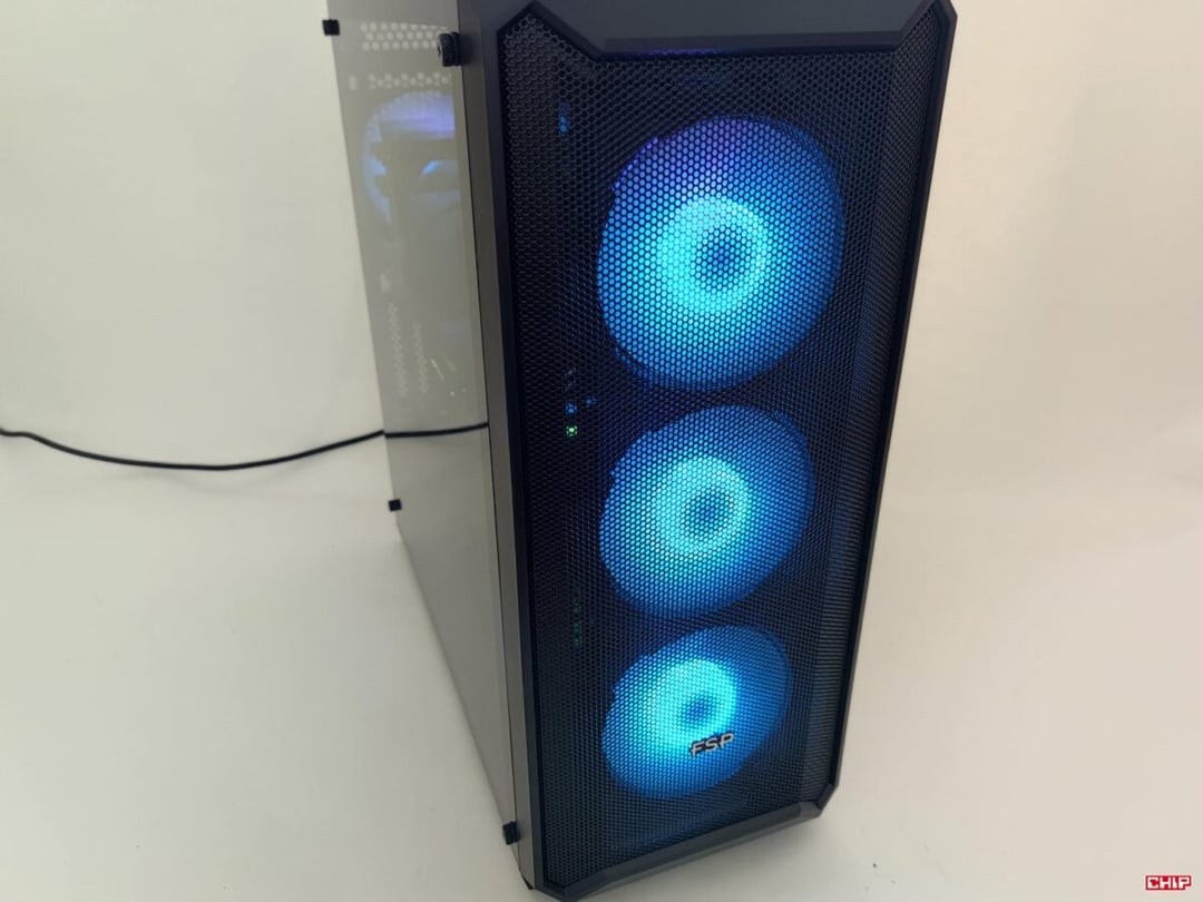 Test obudowy FSP CMT591A