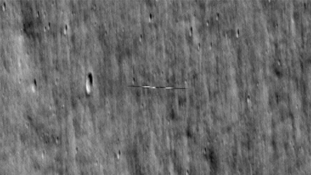 Tajemniczy statek zaobserwowany obok Księżyca. NASA zabrała głos w sprawie