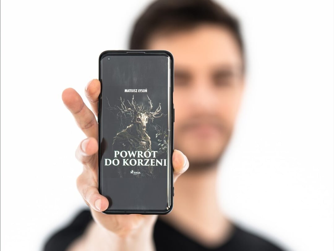 Napisałem powieść, jakiej jeszcze nie czytaliście. Czy sztuczna inteligencja będzie naszym bogiem?