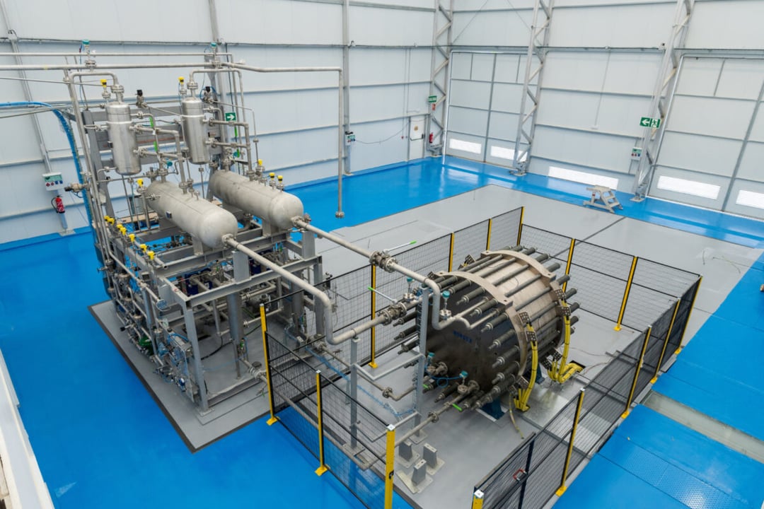 Hiszpania miażdży wielkim generatorem wodoru. Nie trzeba mu “brudnej energii”, żeby działał