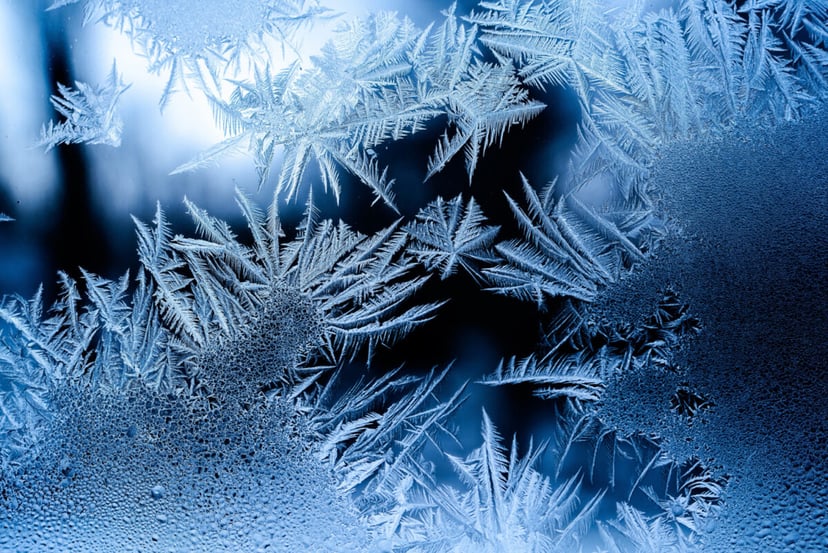 Niesamowite! Działa jak zwykła chłodziarka, a może zmrozić obiekty do ekstremalnych temperatur